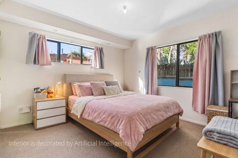 Photo of property in 2/16 Ultima Place, Clover Park, Auckland, 2019