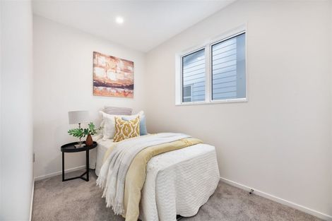 Photo of property in 3e Kingdale Road, Henderson, Auckland, 0610