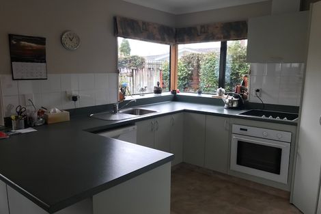 Photo of property in 5a Chilton Grove, Hokowhitu, Palmerston North, 4410