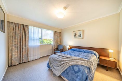 Photo of property in 11 Observatory Close, Whitby, Porirua, 5024