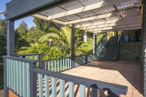 Photo of property in 19 Cascade Avenue, Waiatarua, Auckland, 0604