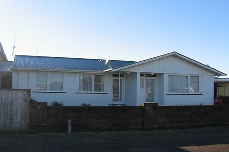 Photo of property in 3 Sydney Street, Palmerston North, 4414