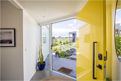 Photo of property in 17 Maataitai Road, Raglan, 3225