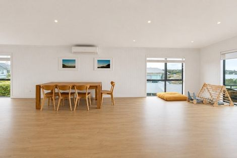 Photo of property in 774b Whangaparaoa Road, Manly, Whangaparaoa, 0930