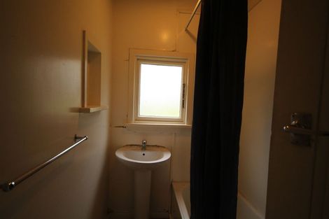 Photo of property in 118 Glen Road, The Glen, Dunedin, 9011