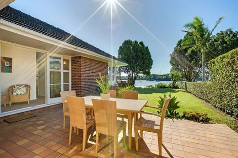 Photo of property in 37 Millen Avenue, Pakuranga, Auckland, 2010