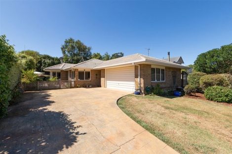 Photo of property in 13 Aloma Way, Glenview, Hamilton, 3206