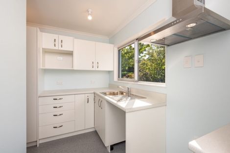 Photo of property in 28 Woolwich Close, Whitby, Porirua, 5024