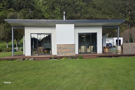 Photo of property in 118 Renata Road, Okiwi Bay, 7193