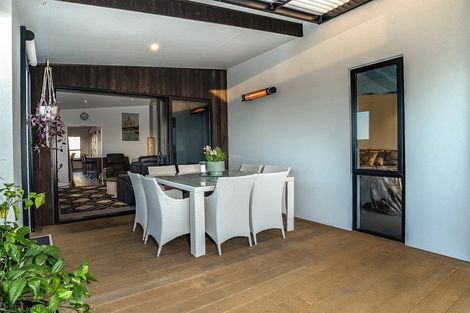 Photo of property in 10 Knightia Drive, Papamoa Beach, Papamoa, 3118