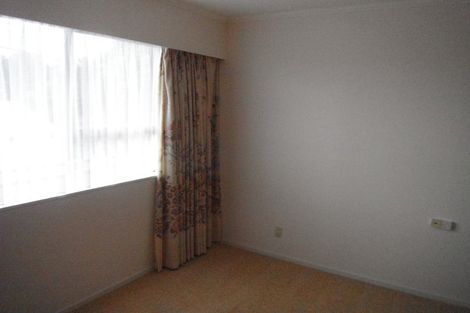 Photo of property in 44 Saint Ronans Avenue, Waterloo, Lower Hutt, 5011