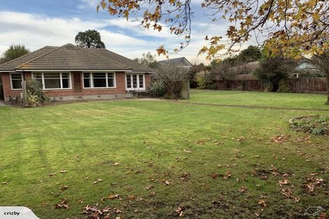 Photo of property in 7 Garreg Road, Fendalton, Christchurch, 8052