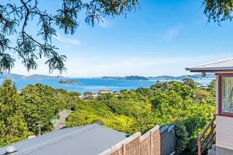 Photo of property in 26 Akatea Road, Korokoro, Lower Hutt, 5012