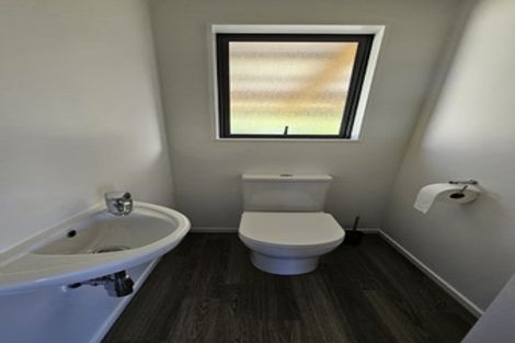 Photo of property in 10 Leigh Road, Leigh, 0985