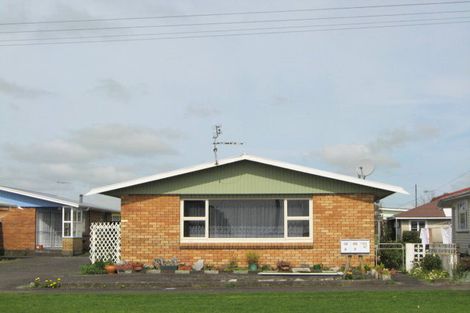 Photo of property in 2/7b High Street West, Waitara, 4320