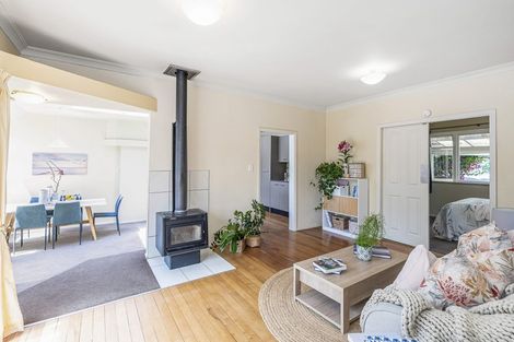 Photo of property in 60 Kirk Street, Otaki, 5512