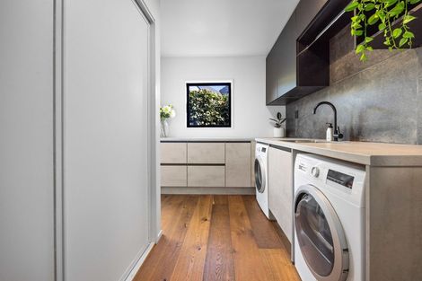 Photo of property in 4 Wairarapa Terrace, Merivale, Christchurch, 8014