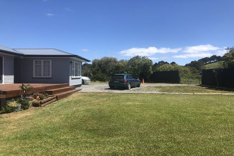 Photo of property in 2083a Paparoa Valley Road, Paparoa, 0571