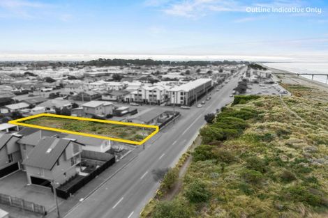 Photo of property in 243 Marine Parade, New Brighton, Christchurch, 8061