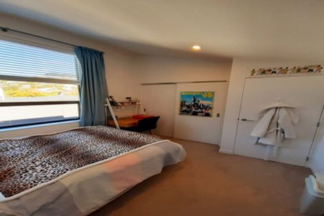 Photo of property in 15/8 Thatcher Crescent, Crofton Downs, Wellington, 6035