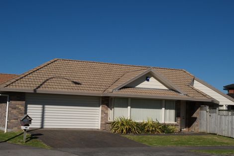 Photo of property in 2/44 Millhouse Drive, Northpark, Auckland, 2013