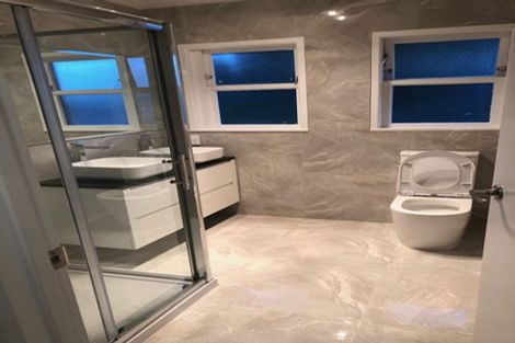 Photo of property in 5/8 Tawera Road, Greenlane, Auckland, 1051