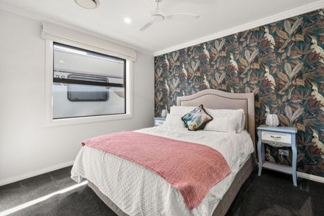 Photo of property in 30 Lakeside Terrace, Omokoroa, 3114