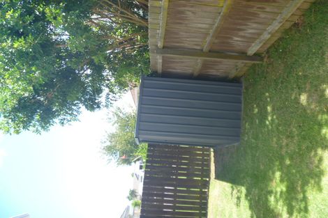 Photo of property in 1/8 Senecio Place, Weymouth, Auckland, 2103