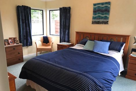 Photo of property in 5a Chilton Grove, Hokowhitu, Palmerston North, 4410