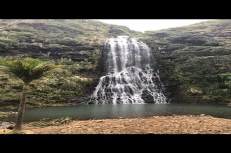 Photo of property in 19 Waikarekare Lane, Karekare, Auckland, 0772