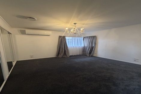 Photo of property in 5a Thurston Place, Bucklands Beach, Auckland, 2012