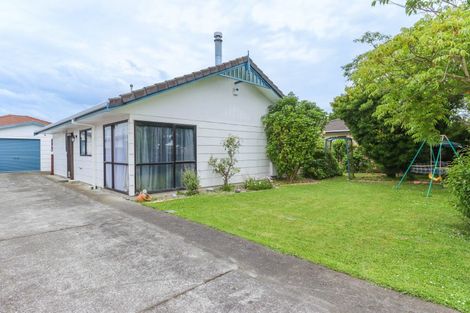 Photo of property in 72 Geraldine Crescent, Cloverlea, Palmerston North, 4412