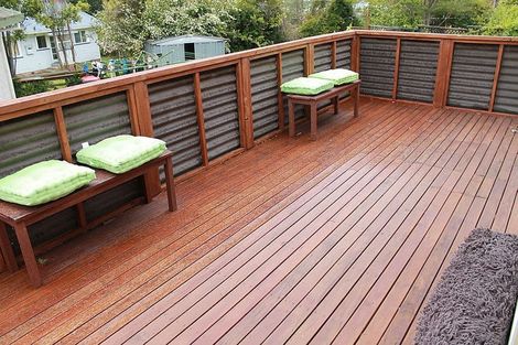 Photo of property in 43 Royal View Road, Te Atatu South, Auckland, 0610