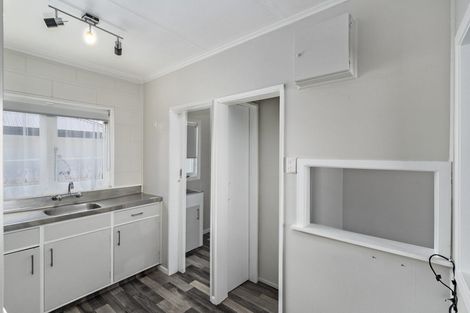 Photo of property in 2/145 College Street, Awapuni, Palmerston North, 4412