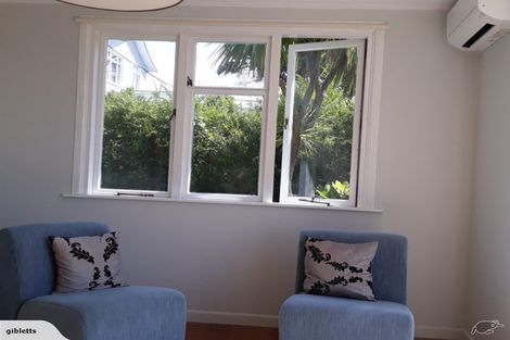 Photo of property in 1/20 Philson Terrace, Browns Bay, Auckland, 0630