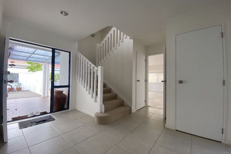 Photo of property in 2/90 Nile Road, Milford, Auckland, 0620