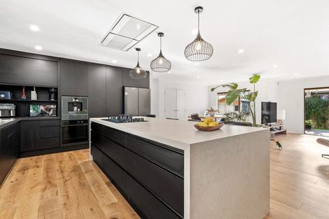 Photo of property in 13 Te Ruru Way, Stanmore Bay, Whangaparaoa, 0932