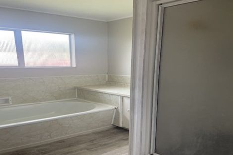 Photo of property in 14 Splitt Avenue, Glenview, Hamilton, 3206