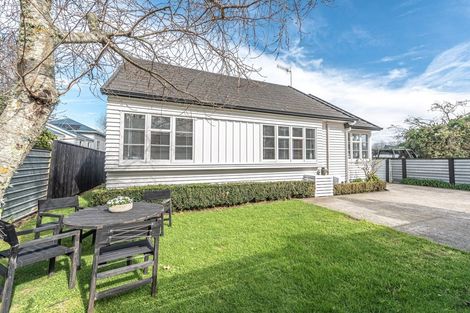 Photo of property in 17a Taranaki Street, Saint Johns Hill, Whanganui, 4501