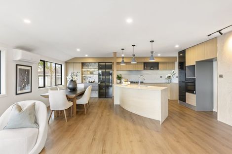 Photo of property in 1/47 Deep Creek Road, Waiake, Auckland, 0630