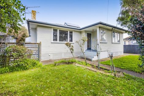 Photo of property in 10 Iredale Road, Hawera, 4610
