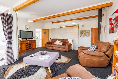 Photo of property in 1 Chilton Grove, Hokowhitu, Palmerston North, 4410