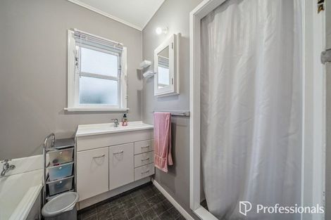 Photo of property in 2 Short Street, Wainuiomata, Lower Hutt, 5014
