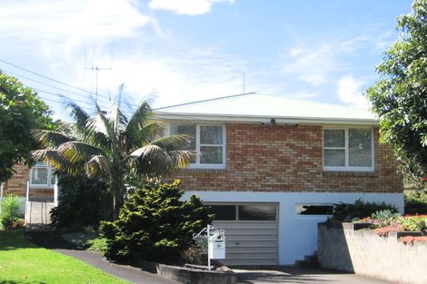 Photo of property in 19 Matua Road, Matua, Tauranga, 3110