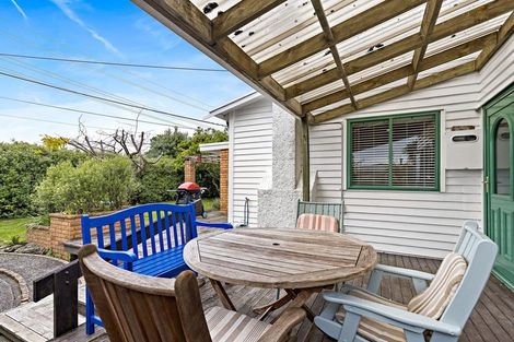 Photo of property in 10 Tapu Road, Huapai, Kumeu, 0810
