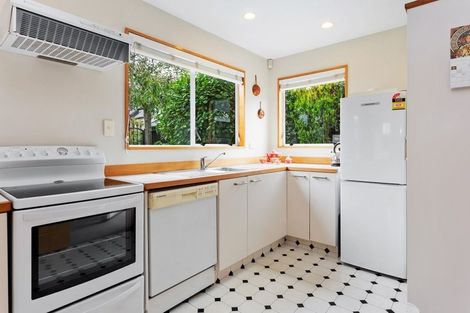 Photo of property in 2/38 Dover Street, St Albans, Christchurch, 8014