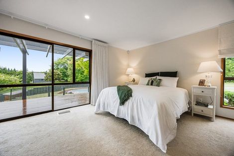 Photo of property in 132 Taupaki Road, Taupaki, Henderson, 0782