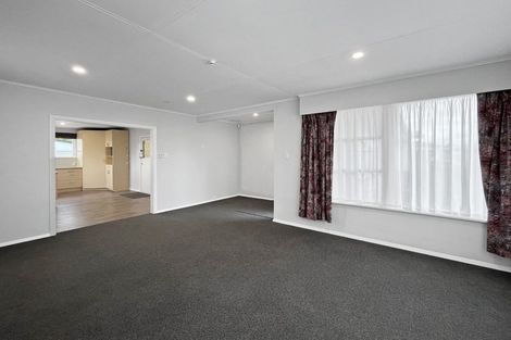 Photo of property in 5 Abraham Crescent, Milson, Palmerston North, 4414