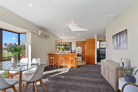 Photo of property in 21a Seadown Crescent, Amberley, 7410