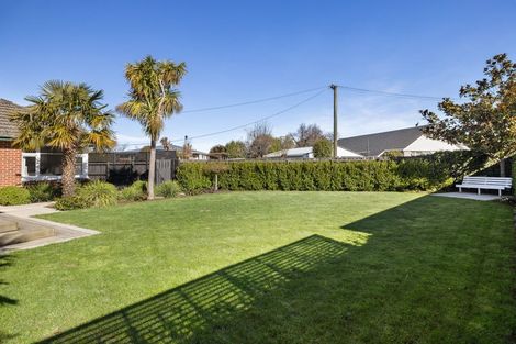 Photo of property in 27 Barclay Place, Burwood, Christchurch, 8061